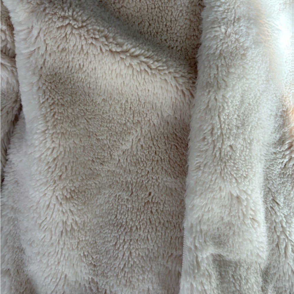 GAP Kids Cream Fuzzy Teddy Bomber Jacket Size 10 - Picture 4 of 5